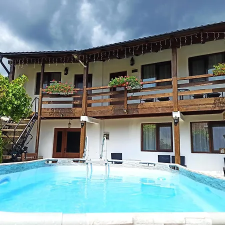 Casa Rodica *